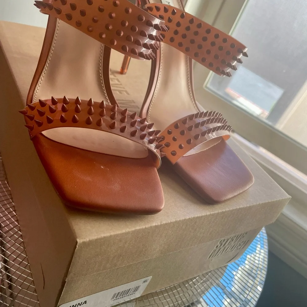 Steve Madden Lunna Spiked Brown Heels - Picture 7 of 8